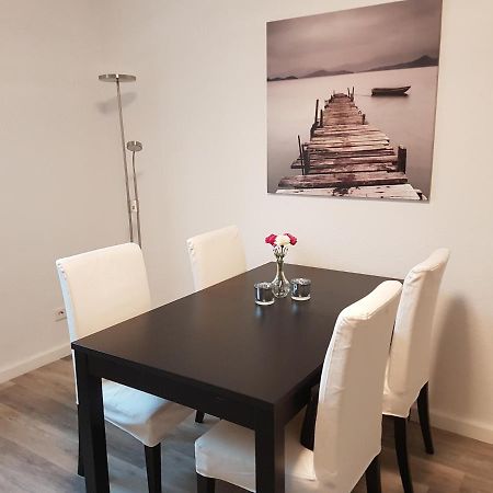 Kleine, Ruhige Wohnung In Gelsenkirchen Exterior foto